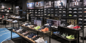 Sports shoes